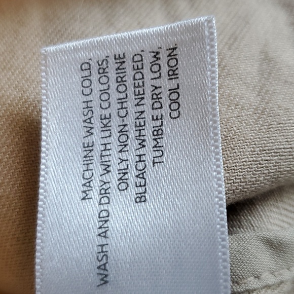 Old Navy women's zipped, hooded poncho jacket. Tan, XL/XXL - Picture 9 of 9